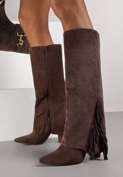 Brązowe Kozaki na Słupku z Wywiniętą Cholewką z Frędzlami Linadela. Brązowe kozaki damskie Born2be, bez wzorów, z jeansu, bez obcasa, na obcasie, bez zapięcia. Za 179.99 zł.