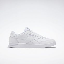 Buty na co dzień Reebok Court Trampki. Białe trampki męskie Reebok, bez wzorów, z materiału, bez zapięcia. Za 325.00 zł.