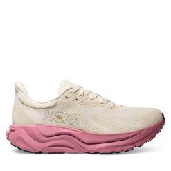 Buty do biegania Hoka. Obuwie sportowe damskie HOKA, bez wzorów, bez zapięcia, do biegania. Za 719.99 zł.