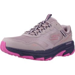 Buty SKECHERS 129525S GO RUN TRAIL ALTITUDE 2.0 Fioletowy. Fioletowe obuwie trekkingowe damskie Skechers, ze skóry, bez zapięcia. Za 323.99 zł.