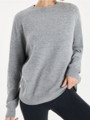 Sweter z długim rękawem - szary. Szare swetry nierozpinane damskie Sinsay, l, bez wzorów, bez kołnierzyka, bez ramiączek. Za 49.99 zł.