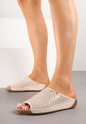 Beżowe Klapki Vices z Perforowaną Cholewką Sarianae. Brązowe klapki damskie Born2be, bez wzorów, eleganckie, bez obcasa, na płaskiej podeszwie, bez zapięcia. Za 79.99 zł.