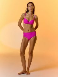 4F Dół od bikini damski - różowy XL. Czerwone bikini 4F, bez wzorów, z materiału, wakacyjne, z podwyższonym stanem. W wyprzedaży za 39.99 zł.