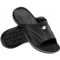 Klapki męskie Aquawave Awerten czarne. Czarne klapki męskie AQUAWAVE, bez wzorów, bez zapięcia. Za 85.05 zł.