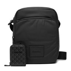 Saszetka Calvin Klein. Czarne saszetki i nerki męskie Calvin Klein, bez wzorów. Za 369.99 zł.