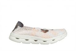 Półbuty Rock Djerba Light Nude 032032, Różowy, Materiał - 39. Czerwone obuwie sportowe damskie Rock Spring, na lato, bez wzorów, z materiału, rockowe, bez obcasa, bez zapięcia. W wyprzedaży za 134.10 zł.