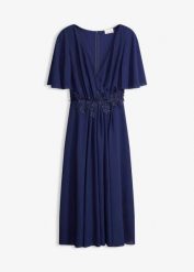 Sukienka koktajlowa z koronkowymi aplikacjami. Niebieskie sukienki damskie bonprix, z aplikacjami, z koronki, eleganckie, bez kołnierzyka, bez ramiączek, midi. Za 279.99 zł.