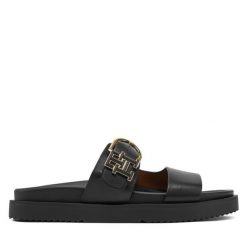 Klapki Tommy Hilfiger. Czarne klapki damskie Tommy Hilfiger, bez wzorów, bez obcasa, bez zapięcia. Za 649.99 zł.