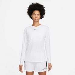 Bluza Nike Dri-FIT Park First Layer, Kobiety. Białe bluzy damskie Nike, xl, bez wzorów, z poliesteru, sportowe, bez ramiączek, bez kaptura. W wyprzedaży za 102.65 zł.