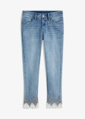 Jeansy skinny z koronką, cropped. Niebieskie jeansy damskie bonprix, z aplikacjami, z jeansu. Za 169.99 zł.