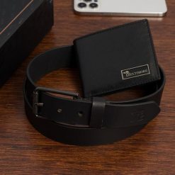 Zestaw prezentowy męski skórzany pasek portfel pudełko premium czarny Beltimore Z22. Czarne portfele męskie bez wzorów. Za 129.99 zł.