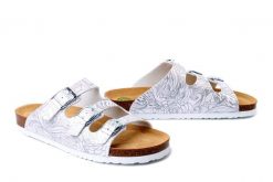 DR. BRINKMANN 700786-03 weiss, klapki damskie. Białe klapki damskie Dr. Brinkmann, na lato, bez wzorów, bez obcasa, bez zapięcia. Za 165.67 zł.