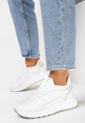 Białe Sneakersy na Grubej Podeszwie z Metalicznymi Wstawkami i Sznurowaniem Aelria. Białe obuwie sportowe damskie Born2be, bez wzorów, bez zapięcia. Za 119.99 zł.