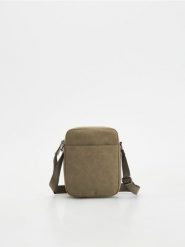 Saszetka crossbody - beżowy. Brązowe saszetki i nerki męskie Reserved, małe. W wyprzedaży za 69.99 zł.