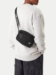 Reebok Torebka CEOWB-RBK-KL-003-09 Czarny. Czarne listonoszki damskie Reebok, bez wzorów, z materiału, bez dodatków. Za 69.99 zł.