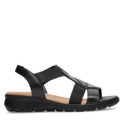 Sandały Go Soft. Czarne sandały damskie GO SOFT, bez wzorów, bez obcasa, na płaskiej podeszwie, bez zapięcia. Za 159.99 zł.