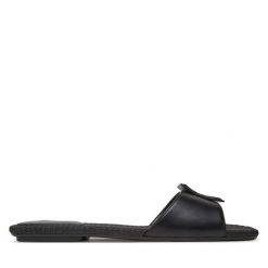 Klapki Armani Exchange. Czarne klapki damskie Armani Exchange, bez wzorów, bez obcasa, bez zapięcia. Za 389.99 zł.