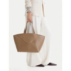 Torebka GINO ROSSI. Brązowe shopperki damskie Gino Rossi, bez wzorów, bez dodatków. Za 279.99 zł.