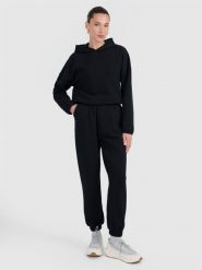 4F Spodnie dresowe z waflowej dzianiny damskie - czarne XL. Czarne spodnie dresowe damskie 4F, bez wzorów, z dresówki. Za 169.99 zł.