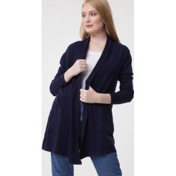 Granatowy Kardigan Hekla. Niebieskie kardigany damskie Born2be, l, bez wzorów, z dzianiny, bez kołnierzyka. Za 79.99 zł.