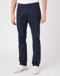 WRANGLER GREENSBORO MĘSKIE SPODNIE JEANSOWE DARK NAVY W15Q71XAE 112319943. Niebieskie spodnie materiałowe męskie Wrangler, bez wzorów, z jeansu. Za 219.99 zł.