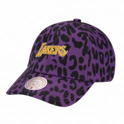 Czapka z daszkiem Mitchell & Ness NBA Los Angeles Lakers Strapback -LALPURP. Fioletowe czapki damskie Mitchell & Ness, bez wzorów, sportowe. Za 89.00 zł.