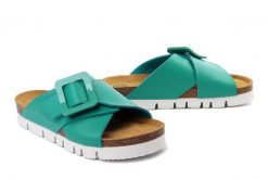 DR. BRINKMANN 700566-07 grun, klapki damskie. Zielone klapki damskie Dr. Brinkmann, na lato, bez wzorów, bez obcasa, bez zapięcia. Za 264.90 zł.