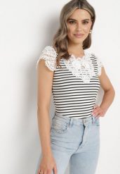 Biało-Czarny Bawełniany T-shirt w Paski z Koronkowymi Wstawkami Idamarie. Białe t-shirty damskie Born2be, m, bez wzorów, z bawełny, bez kołnierzyka, bez ramiączek. Za 39.99 zł.