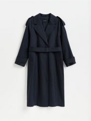 Długi trencz z bawełną - granatowy. Niebieskie płaszcze damskie Reserved, l, bez wzorów, z bawełny, bez kołnierzyka, bez kaptura. Za 359.99 zł.