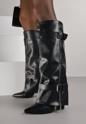 Czarne Kozaki na Słupku z Cholewką Imitującą Nogawkę ze Sprzączkami Unwedara. Czarne kozaki damskie Renee, na zimę, bez wzorów, z materiału, ze szpiczastym noskiem, bez obcasa, na obcasie, bez zapięcia. Za 169.99 zł.