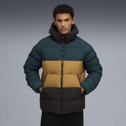 Męska kurtka z kapturem Mono PUMA Green Terrain. Zielone kurtki męskie Puma, m, bez wzorów, sportowe, z kapturem. Za 599.00 zł.