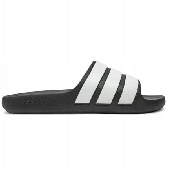 Klapki adidas ADILETTE FLOW IF4134. Klapki męskie Adidas, bez wzorów, bez zapięcia. Za 106.15 zł.