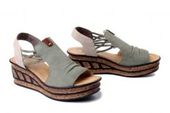 RIEKER 68175-52 green, sandały damskie. Zielone sandały damskie Rieker, bez wzorów, bez obcasa, bez zapięcia. Za 319.90 zł.