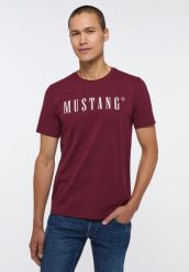 MUSTANG STYLE ALEX C LOGO TEE MĘSKI T-SHIRT KOSZULKA NADRUK ZINFANDEL 1013221 7184. Czerwone t-shirty męskie Mustang, m, bez wzorów, bez kołnierzyka, bez ramiączek. Za 69.99 zł.