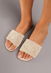 Beżowe Plecione Klapki na Płaskiej Podeszwie w Stylu Boho Evielle. Brązowe klapki damskie Renee, na lato, bez wzorów, boho, bez obcasa, na płaskiej podeszwie, bez zapięcia. W wyprzedaży za 59.99 zł.