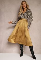 Złota Plisowana Spódnica Rozkloszowana z Paskiem z Satyny i Klamerką Abellema. Żółte spódnice damskie Renee, m, bez wzorów, z satyny, eleganckie, midi, koszulowe. Za 44.99 zł.