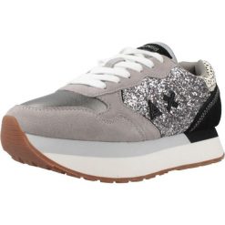Buty SUN68 KELLY BIG GLITTER Szary. Szare obuwie trekkingowe damskie SUN68, ze skóry, bez zapięcia. Za 350.99 zł.