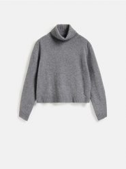 Wełniany sweter - szary. Szare swetry nierozpinane damskie Reserved, l, bez wzorów, z wełny, bez kołnierzyka, bez ramiączek. Za 199.99 zł.