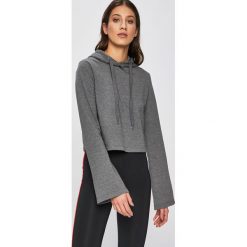 Noisy May - Bluza. Szare bluzy damskie Noisy May, l, bez wzorów, z bawełny, bez ramiączek, z kapturem. W wyprzedaży za 39.90 zł.