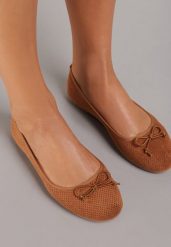 Brązowe Balerinki Sthugnaela. Brązowe balerinki damskie Renee, bez wzorów, eleganckie, bez obcasa, na płaskiej podeszwie, bez zapięcia. Za 24.99 zł.