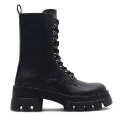 Trzewiki Jenny Fairy. Czarne botki damskie Jenny Fairy, bez wzorów, bez obcasa, na płaskiej podeszwie, bez zapięcia. Za 179.99 zł.