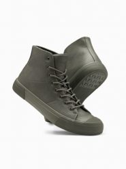 Wysokie buty męskie trampki z gumowym noskiem – oliwkowe V4 OM-FOSH-0138 - 46. Zielone trampki męskie Ombre Clothing, z aplikacjami, z gumy, klasyczne, bez zapięcia. Za 119.99 zł.