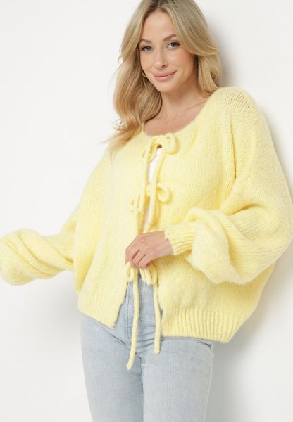 Żółty Kardigan Oversize z Wełną Zdobiony Kokardkami Eleathalie. Żółte kardigany damskie Born2be, z aplikacjami, z jeansu, eleganckie, bez kołnierzyka. Za 139.99 zł.