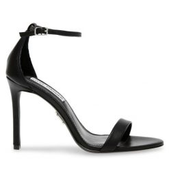Sandały Steve Madden. Czarne sandały damskie Steve Madden, bez wzorów, bez obcasa, na szpilce, bez zapięcia. Za 259.99 zł.