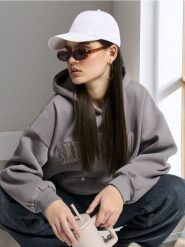 Czapka bejsbolówka - biały. Białe czapki damskie Sinsay, bez wzorów. Za 8.99 zł.