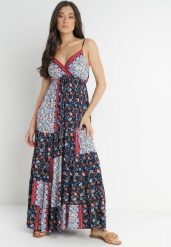 Granatowa Sukienka Olynome. Niebieskie sukienki damskie Born2be, na lato, l, bez wzorów, z wiskozy, boho, bez kołnierzyka, bez ramiączek, maxi, kopertowe. Za 29.99 zł.