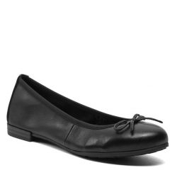Baleriny Marco Tozzi. Czarne balerinki damskie Marco Tozzi, bez wzorów, bez obcasa, bez zapięcia. Za 169.99 zł.