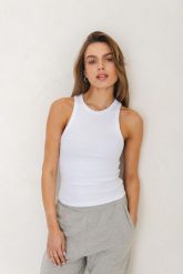 TOP GWEN ECRU S - Flawless. Białe topy damskie Flawless, s, bez wzorów, z bawełny, sportowe, bez kołnierzyka, bez ramiączek. Za 169.00 zł.