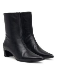 Vagabond Shoemakers Botki Ilona 6232-101-20 Czarny. Czarne botki damskie Vagabond Shoemakers, bez wzorów, bez obcasa, na słupku, bez zapięcia. Za 779.99 zł.