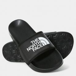 Klapki damskie The North Face W Base Camp Slide Iii. Białe klapki damskie The North Face, bez wzorów, z materiału, bez obcasa, bez zapięcia. Za 157.99 zł.